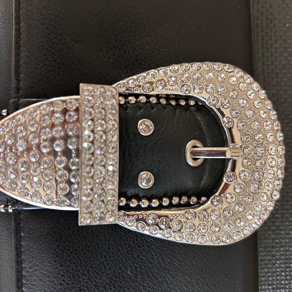 Bling Wallet - Elegant Black Clutch with Silver Accents - Picture 12 of 12